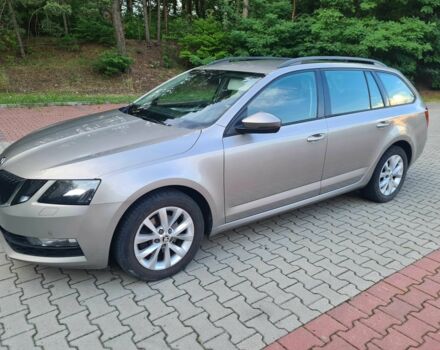Шкода Октавия 2018 в Ивано-Франковске на Automoto.ua Серый Шкода Октавия, объемом двигателя 2 л и пробегом 267 тыс. км за 9336 $, фото 2 на Automoto.ua