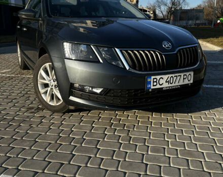 Серый Шкода Октавия, объемом двигателя 1.6 л и пробегом 219 тыс. км за 12900 $, фото 2 на Automoto.ua