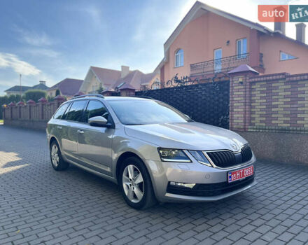 Сірий Шкода Октавія, об'ємом двигуна 1.6 л та пробігом 245 тис. км за 13999 $, фото 1 на Automoto.ua