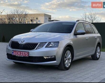 Шкода Октавия 2018 в Львове на Automoto.ua Серый Шкода Октавия, объемом двигателя 1.6 л и пробегом 118 тыс. км за 15750 $, фото 1 на Automoto.ua