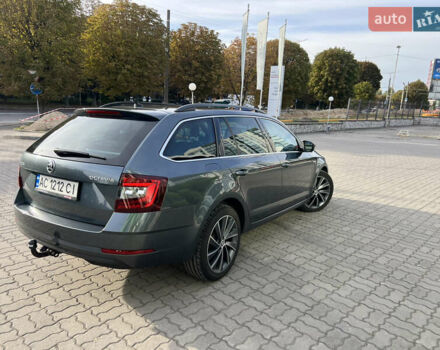 Сірий Шкода Октавія, об'ємом двигуна 2 л та пробігом 240 тис. км за 19400 $, фото 49 на Automoto.ua