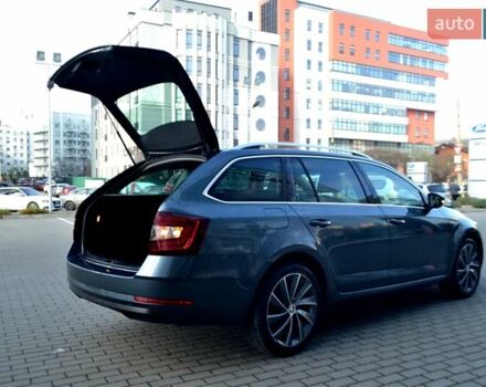 Сірий Шкода Октавія, об'ємом двигуна 2 л та пробігом 205 тис. км за 17800 $, фото 209 на Automoto.ua