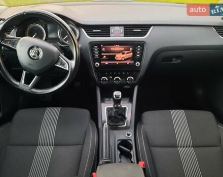 Серый Шкода Октавия, объемом двигателя 2 л и пробегом 240 тыс. км за 15499 $, фото 41 на Automoto.ua