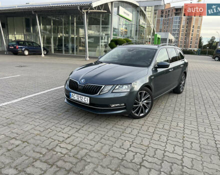 Сірий Шкода Октавія, об'ємом двигуна 2 л та пробігом 240 тис. км за 19400 $, фото 4 на Automoto.ua