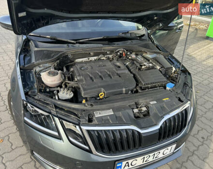 Сірий Шкода Октавія, об'ємом двигуна 2 л та пробігом 240 тис. км за 19400 $, фото 22 на Automoto.ua