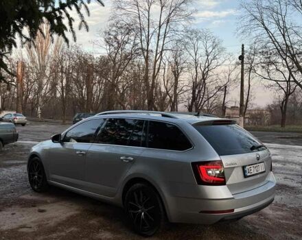 Шкода Октавия 2018 в Кривом Роге на Automoto.ua Серый Шкода Октавия, объемом двигателя 2 л и пробегом 257 тыс. км за 16500 $, фото 6 на Automoto.ua