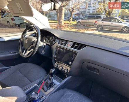 Сірий Шкода Октавія, об'ємом двигуна 1.6 л та пробігом 250 тис. км за 14500 $, фото 13 на Automoto.ua