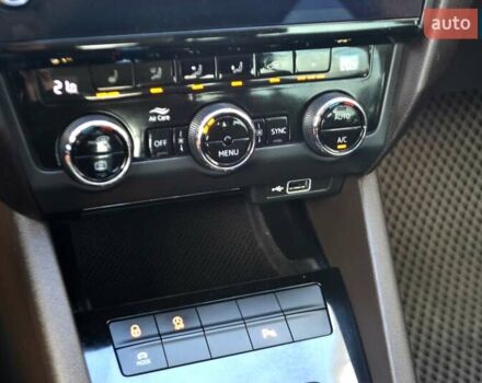 Сірий Шкода Октавія, об'ємом двигуна 2 л та пробігом 205 тис. км за 17800 $, фото 161 на Automoto.ua