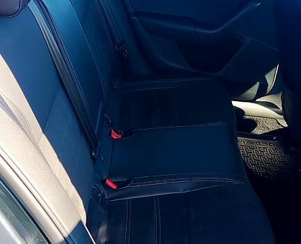 Серый Шкода Октавия, объемом двигателя 2 л и пробегом 221 тыс. км за 17000 $, фото 6 на Automoto.ua