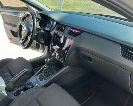 Серый Шкода Октавия, объемом двигателя 2 л и пробегом 155 тыс. км за 19800 $, фото 10 на Automoto.ua