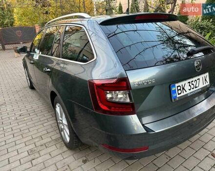 Шкода Октавия 2018 в Ужгороде на Automoto.ua Серый Шкода Октавия, объемом двигателя 1.97 л и пробегом 237 тыс. км за 15700 $, фото 7 на Automoto.ua