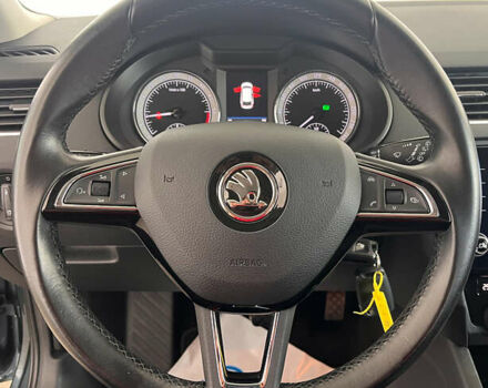 Шкода Октавия 2018 в Львове на Automoto.ua Серый Шкода Октавия, объемом двигателя 1.6 л и пробегом 194 тыс. км за 16950 $, фото 7 на Automoto.ua