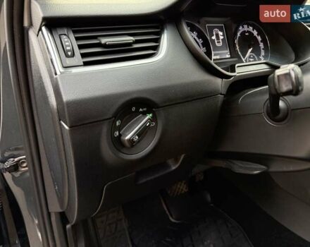 Сірий Шкода Октавія, об'ємом двигуна 1.6 л та пробігом 300 тис. км за 11300 $, фото 18 на Automoto.ua