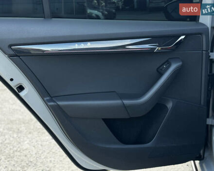 Серый Шкода Октавия, объемом двигателя 2 л и пробегом 193 тыс. км за 23999 $, фото 45 на Automoto.ua