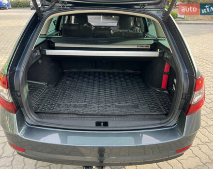 Сірий Шкода Октавія, об'ємом двигуна 2 л та пробігом 240 тис. км за 19400 $, фото 45 на Automoto.ua