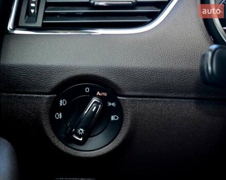 Сірий Шкода Октавія, об'ємом двигуна 2 л та пробігом 205 тис. км за 17800 $, фото 116 на Automoto.ua