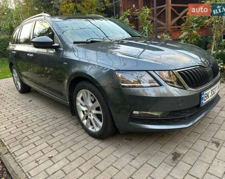 Шкода Октавия 2018 в Ужгороде на Automoto.ua Серый Шкода Октавия, объемом двигателя 1.97 л и пробегом 237 тыс. км за 15700 $, фото 3 на Automoto.ua