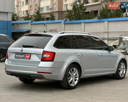 Сірий Шкода Октавія, об'ємом двигуна 2 л та пробігом 211 тис. км за 16440 $, фото 3 на Automoto.ua