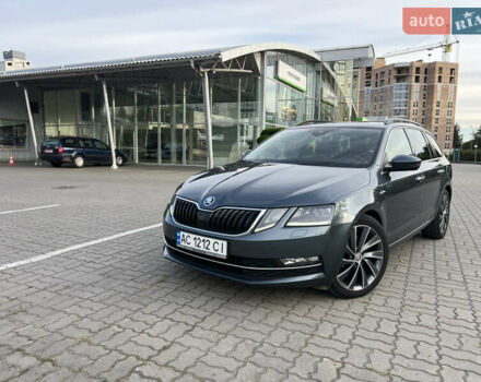 Сірий Шкода Октавія, об'ємом двигуна 2 л та пробігом 240 тис. км за 19400 $, фото 1 на Automoto.ua