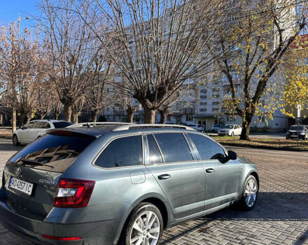Сірий Шкода Октавія, об'ємом двигуна 1.6 л та пробігом 250 тис. км за 14500 $, фото 3 на Automoto.ua