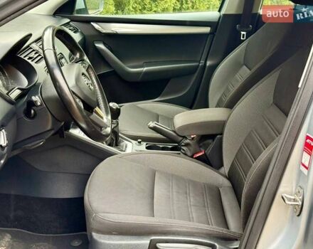 Сірий Шкода Октавія, об'ємом двигуна 1.6 л та пробігом 273 тис. км за 12800 $, фото 16 на Automoto.ua