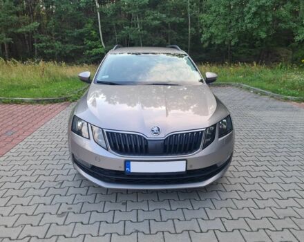 Шкода Октавия 2018 в Ивано-Франковске на Automoto.ua Серый Шкода Октавия, объемом двигателя 2 л и пробегом 267 тыс. км за 9336 $, фото 10 на Automoto.ua