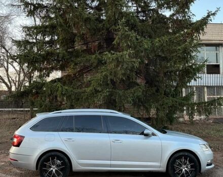 Шкода Октавия 2018 в Кривом Роге на Automoto.ua Серый Шкода Октавия, объемом двигателя 2 л и пробегом 257 тыс. км за 16500 $, фото 3 на Automoto.ua