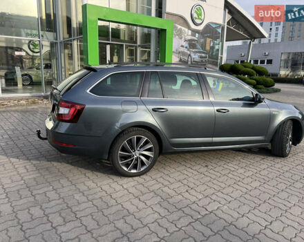 Сірий Шкода Октавія, об'ємом двигуна 2 л та пробігом 240 тис. км за 19400 $, фото 29 на Automoto.ua