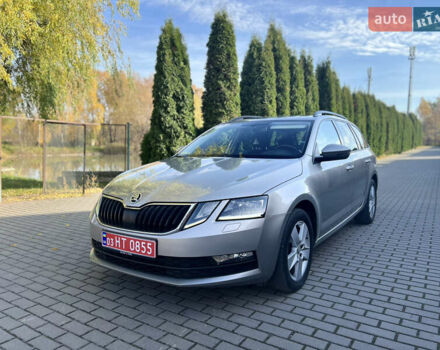 Сірий Шкода Октавія, об'ємом двигуна 1.6 л та пробігом 245 тис. км за 13999 $, фото 7 на Automoto.ua