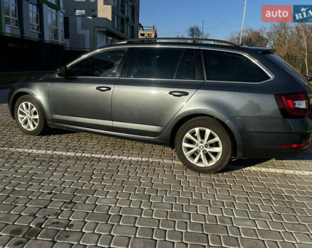 Серый Шкода Октавия, объемом двигателя 1.6 л и пробегом 219 тыс. км за 12900 $, фото 6 на Automoto.ua