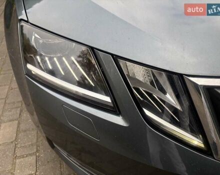 Серый Шкода Октавия, объемом двигателя 2 л и пробегом 197 тыс. км за 15850 $, фото 7 на Automoto.ua