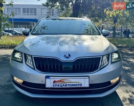 Серый Шкода Октавия, объемом двигателя 1.6 л и пробегом 210 тыс. км за 15990 $, фото 7 на Automoto.ua