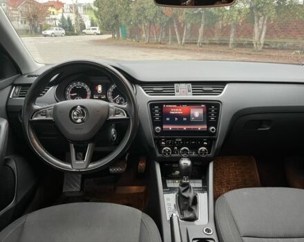 Сірий Шкода Октавія, об'ємом двигуна 2 л та пробігом 284 тис. км за 15700 $, фото 5 на Automoto.ua