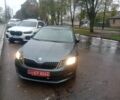 Серый Шкода Октавия, объемом двигателя 1.6 л и пробегом 141 тыс. км за 321 $, фото 1 на Automoto.ua