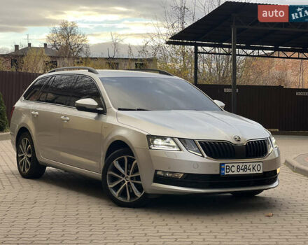 Шкода Октавия 2019 в Дрогобыче на Automoto.ua Серый Шкода Октавия, объемом двигателя 1.97 л и пробегом 231 тыс. км за 16999 $, фото 1 на Automoto.ua