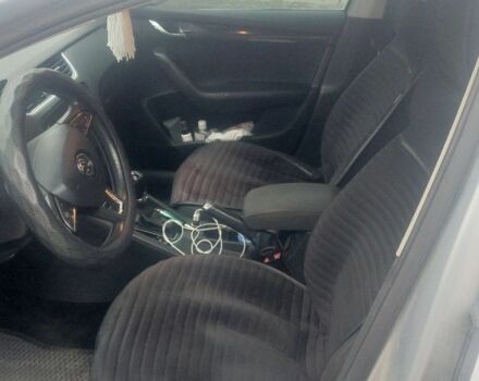 Серый Шкода Октавия, объемом двигателя 1.6 л и пробегом 252 тыс. км за 15500 $, фото 4 на Automoto.ua