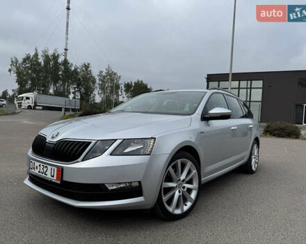 Серый Шкода Октавия, объемом двигателя 2 л и пробегом 259 тыс. км за 14970 $, фото 3 на Automoto.ua