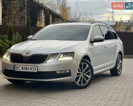Шкода Октавия 2019 в Дрогобыче на Automoto.ua Серый Шкода Октавия, объемом двигателя 1.97 л и пробегом 231 тыс. км за 16999 $, фото 16 на Automoto.ua