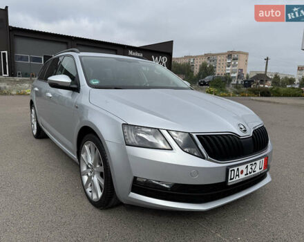 Серый Шкода Октавия, объемом двигателя 2 л и пробегом 259 тыс. км за 14970 $, фото 14 на Automoto.ua