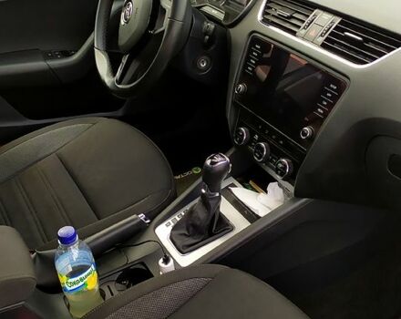 Серый Шкода Октавия, объемом двигателя 2 л и пробегом 289 тыс. км за 15000 $, фото 9 на Automoto.ua