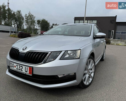 Серый Шкода Октавия, объемом двигателя 2 л и пробегом 259 тыс. км за 14970 $, фото 1 на Automoto.ua