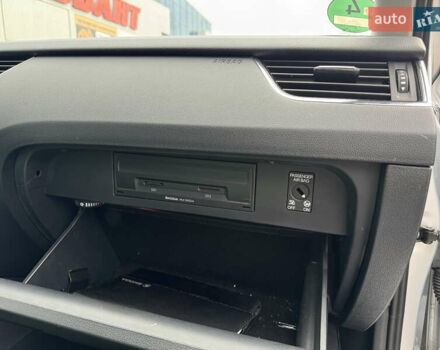 Серый Шкода Октавия, объемом двигателя 2 л и пробегом 259 тыс. км за 14970 $, фото 77 на Automoto.ua