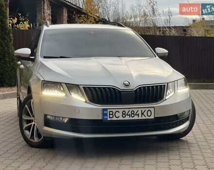 Шкода Октавия 2019 в Дрогобыче на Automoto.ua Серый Шкода Октавия, объемом двигателя 1.97 л и пробегом 231 тыс. км за 16999 $, фото 5 на Automoto.ua
