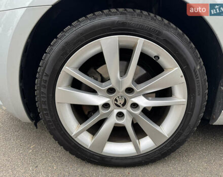 Серый Шкода Октавия, объемом двигателя 2 л и пробегом 175 тыс. км за 17999 $, фото 32 на Automoto.ua