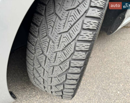 Серый Шкода Октавия, объемом двигателя 2 л и пробегом 175 тыс. км за 17999 $, фото 33 на Automoto.ua