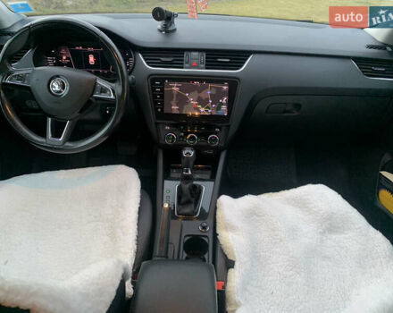 Серый Шкода Октавия, объемом двигателя 1.97 л и пробегом 290 тыс. км за 14800 $, фото 41 на Automoto.ua