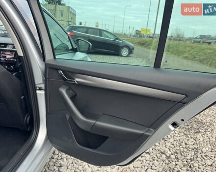 Серый Шкода Октавия, объемом двигателя 2 л и пробегом 291 тыс. км за 14800 $, фото 42 на Automoto.ua