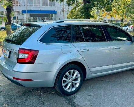 Серый Шкода Октавия, объемом двигателя 1.6 л и пробегом 210 тыс. км за 15990 $, фото 4 на Automoto.ua