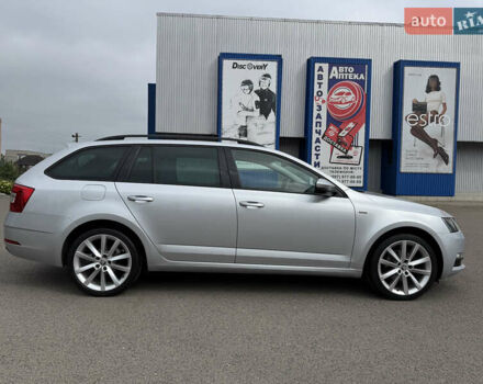 Серый Шкода Октавия, объемом двигателя 2 л и пробегом 259 тыс. км за 14970 $, фото 17 на Automoto.ua