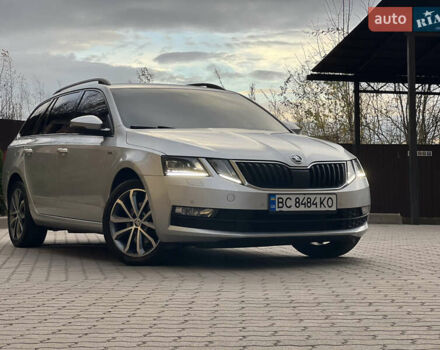 Шкода Октавия 2019 в Дрогобыче на Automoto.ua Серый Шкода Октавия, объемом двигателя 1.97 л и пробегом 231 тыс. км за 16999 $, фото 8 на Automoto.ua